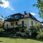 Appartementhof Stadler 公寓 波金格