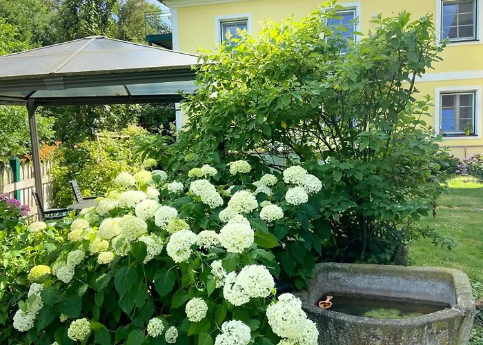 Appartementhof Stadler *